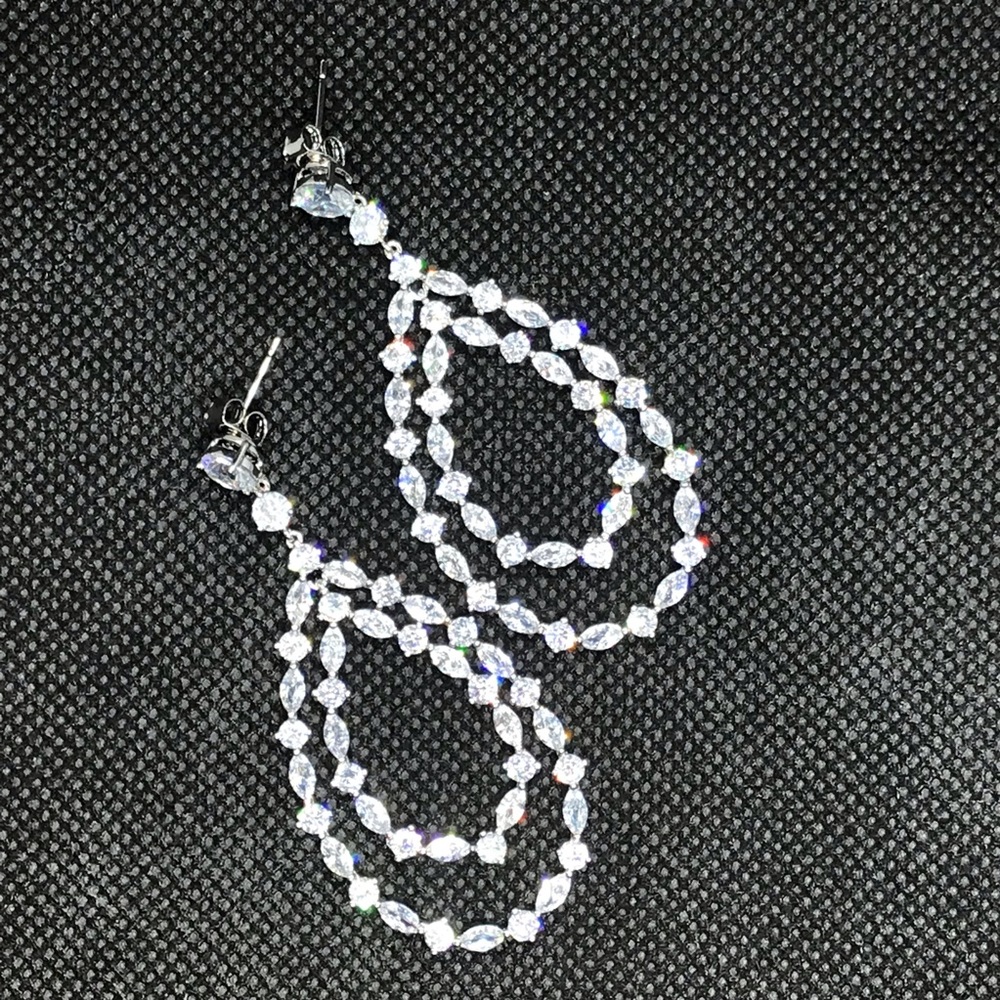 BRILLIANT Pear Drop earrings -silver - Picture 3 of 9